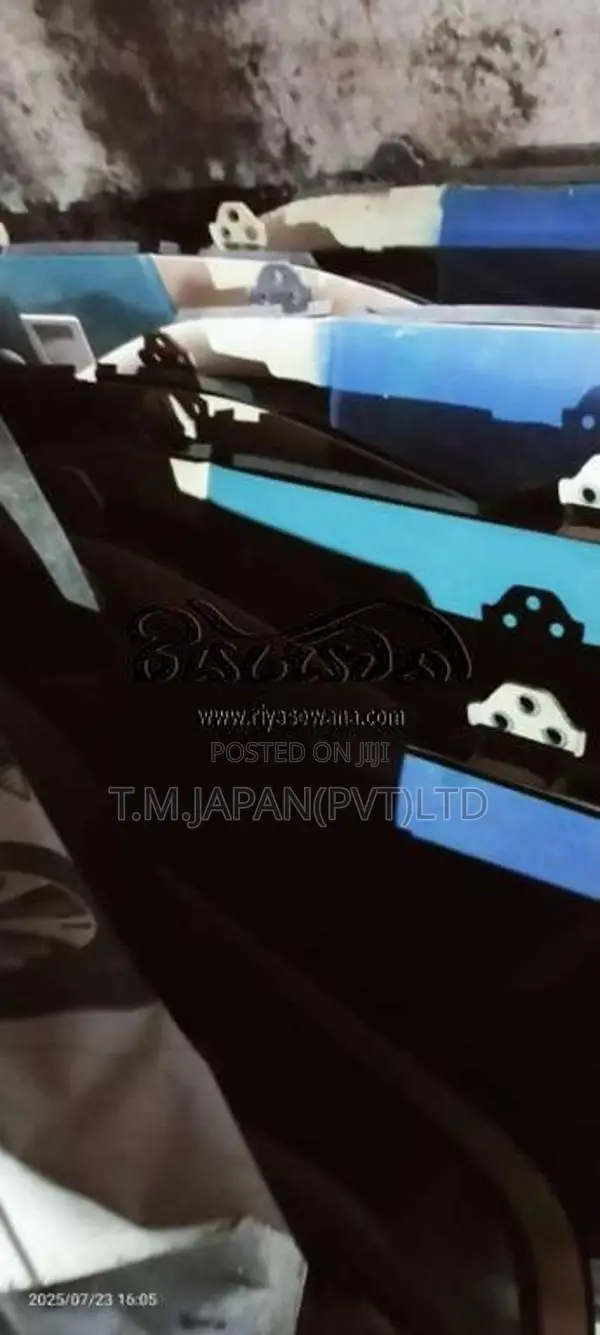 Toyota Dutro Lorry Door Shells (12V / 24V) for Car