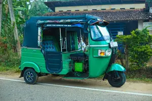 Bajaj RE 205 2011 Three Wheel (Used)