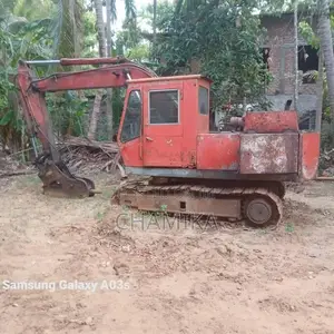 Hitachi UH 04 1996 Heavy-Duty (Used)
