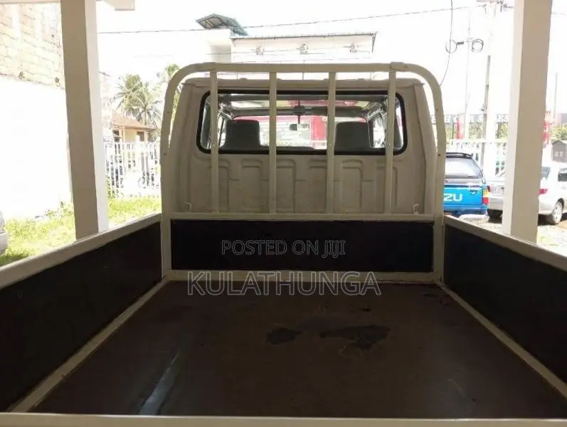 Isuzu ELF 1980 Crew Cab (Used)