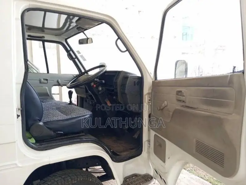 Isuzu ELF 1980 Crew Cab (Used)