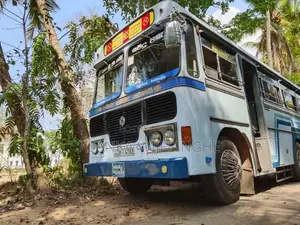 Ashok-Leyland Comet 2004 Bus (Used)