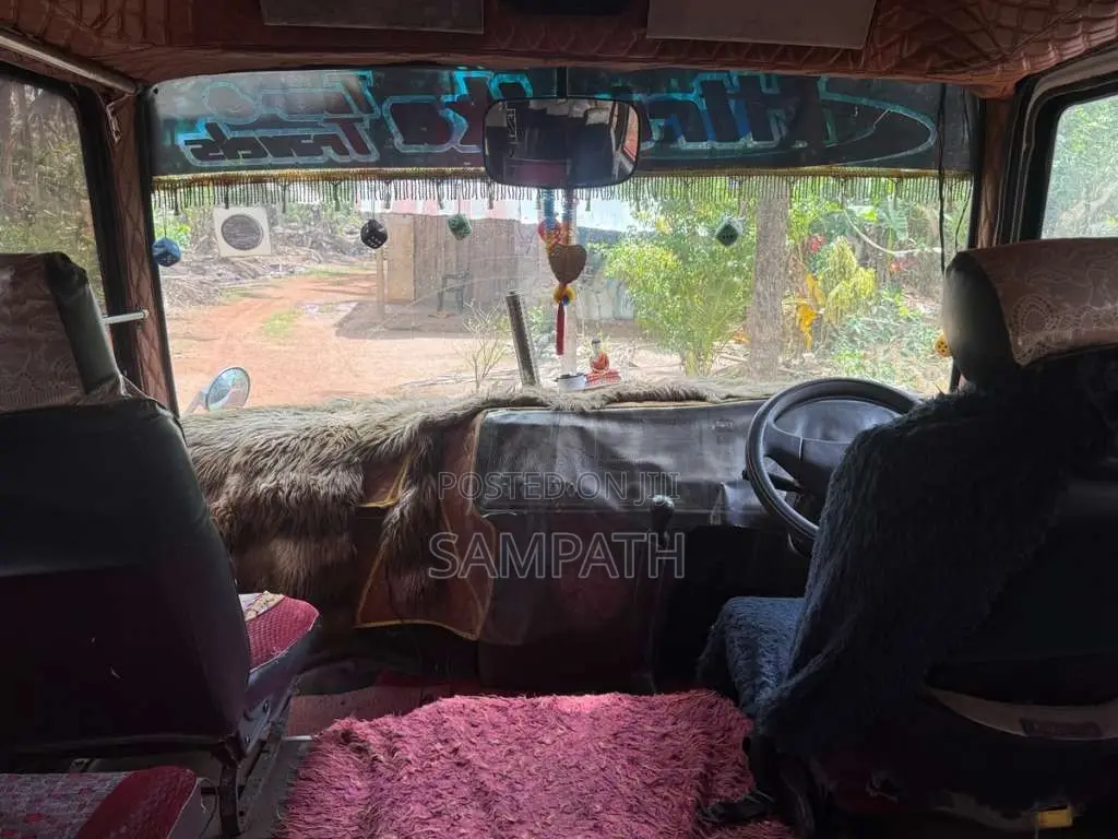 Mitsubishi Rosa 1992 Bus (Used)