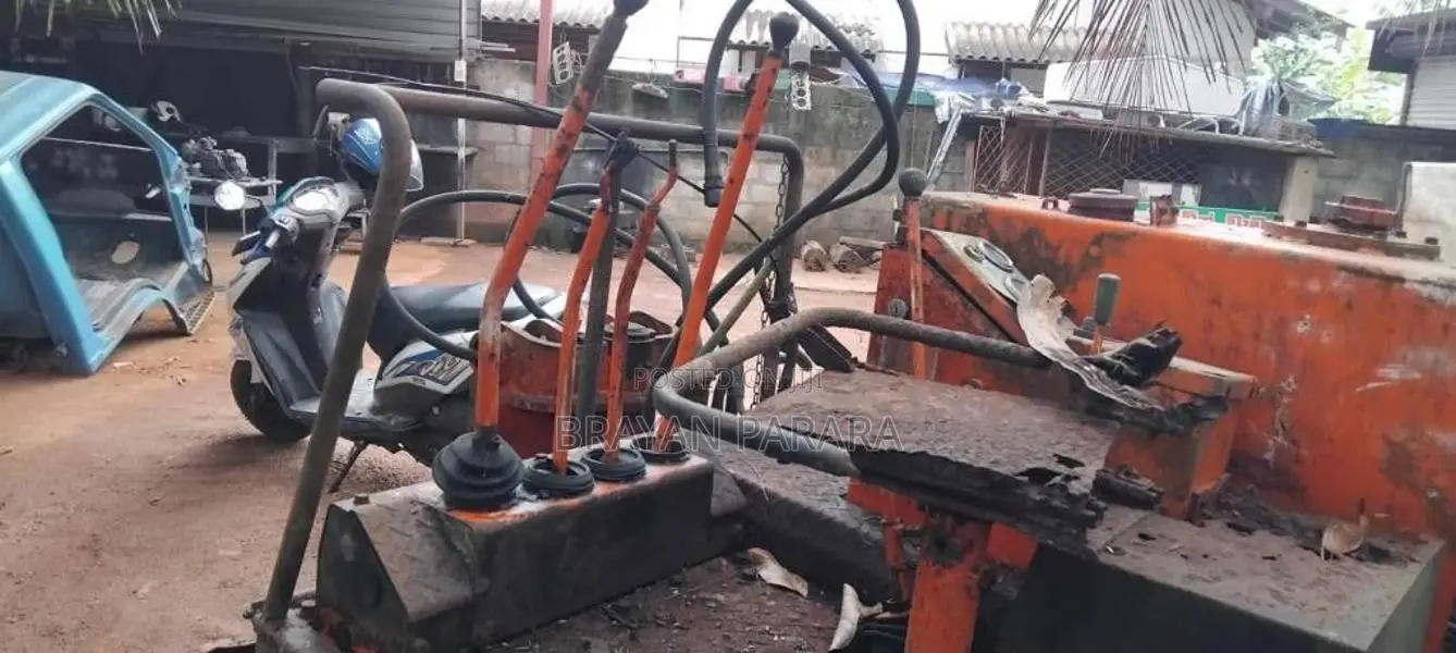 Kubota 30 2011 Heavy-Duty (Used)