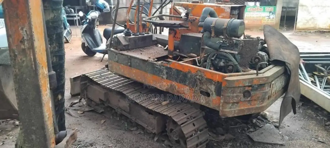 Kubota 30 2011 Heavy-Duty (Used)