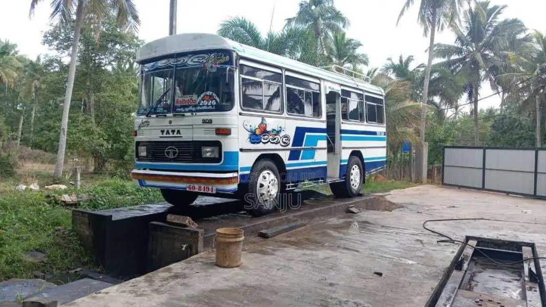 Tata 909 1990 Bus (Used)