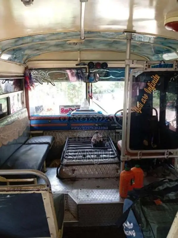 Tata 909 1990 Bus (Used)