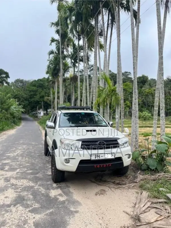 Toyota Hilux 2007 Pickup (Used)