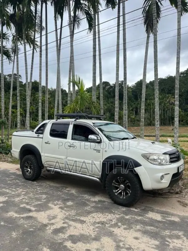 Toyota Hilux 2007 Pickup (Used)