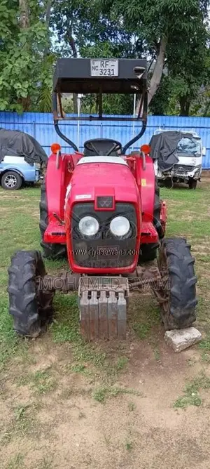 Massey-Ferguson 1540 4 Wheel 2017 Tractor (Used)