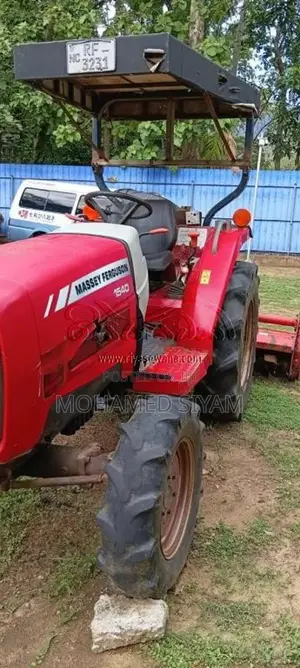 Massey-Ferguson 1540 4 Wheel 2017 Tractor (Used)