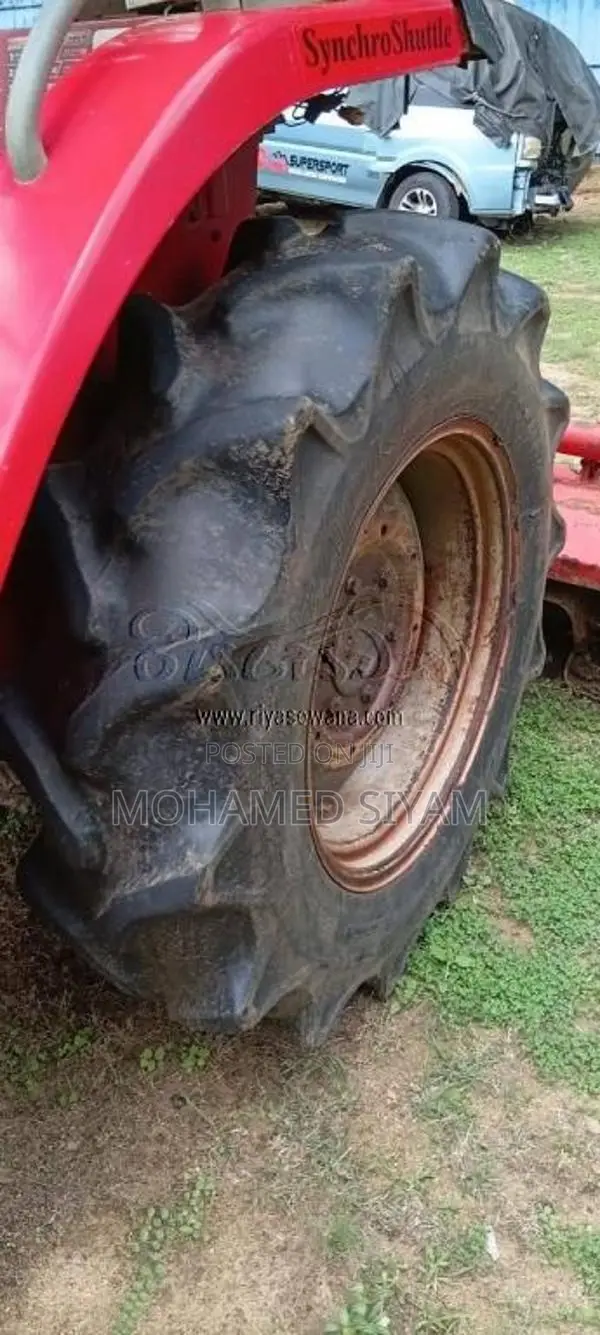 Massey-Ferguson 1540 4 Wheel 2017 Tractor (Used)