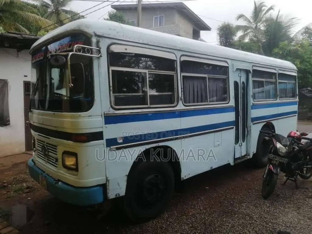 Tata 909 1992 Bus (Used)