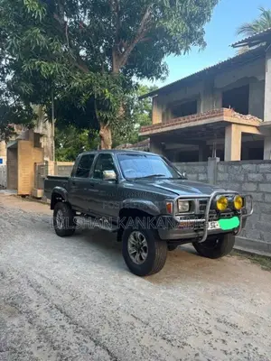 Toyota Hilux 1990 Pickup (Used)