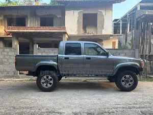 Toyota Hilux 1990 Pickup (Used)