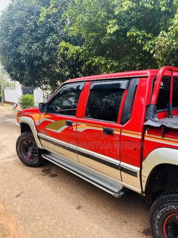 Mitsubishi L200 1996 Pickup (Used)