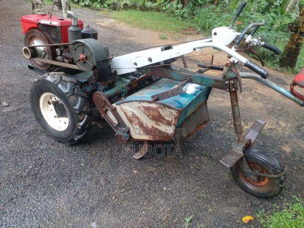 Kubota Vikyno RV1252 2013 Tractor (Used)