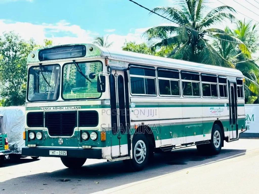 Ashok-Leyland Viking 2003 Bus (Used)