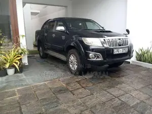 Toyota Hilux Champ 2015 Pickup (Used)