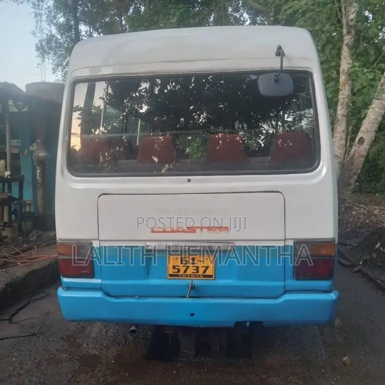 Toyota Coaster 1986 Bus (Used)