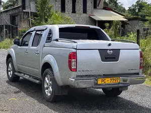 Nissan Navara Aventura 2007 Pickup (Used)