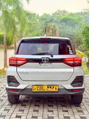 Toyota Raize 2020 SUV (Used)