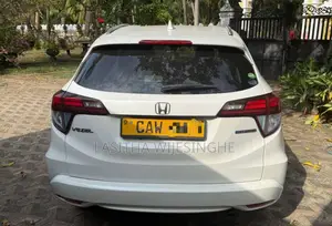 Honda Vezel 2016 SUV (Used)