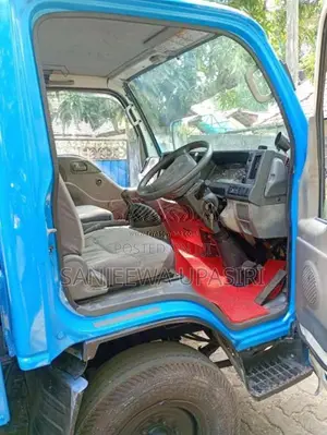 Isuzu ELF 1984 Lorry (Used)