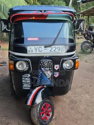 Bajaj 4 Stroke 2011 Three Wheel (Used)