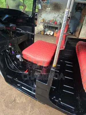 Bajaj 4 Stroke 2011 Three Wheel (Used)