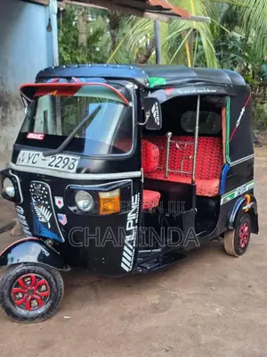 Bajaj 4 Stroke 2011 Three Wheel (Used)