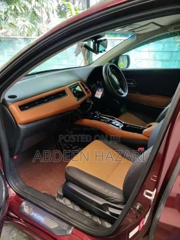 Honda Vezel 2014 SUV (Used)