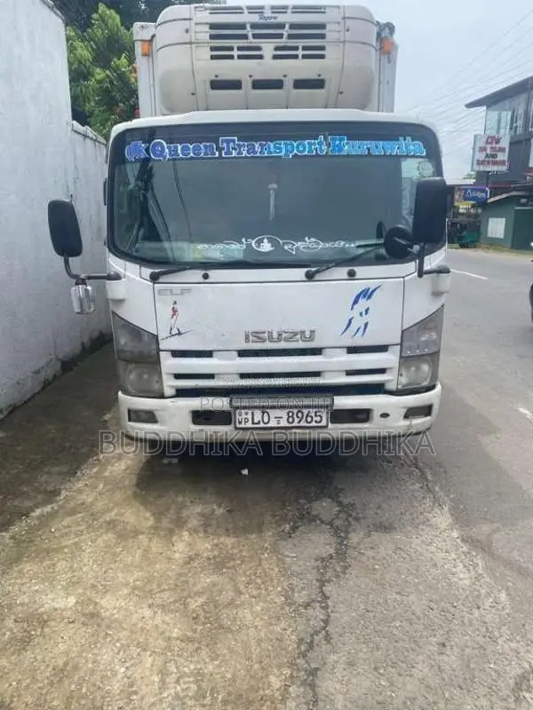 Isuzu ELF 2014 Lorry (Used)