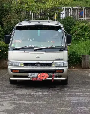 Nissan Caravan 1995 Van (Used)