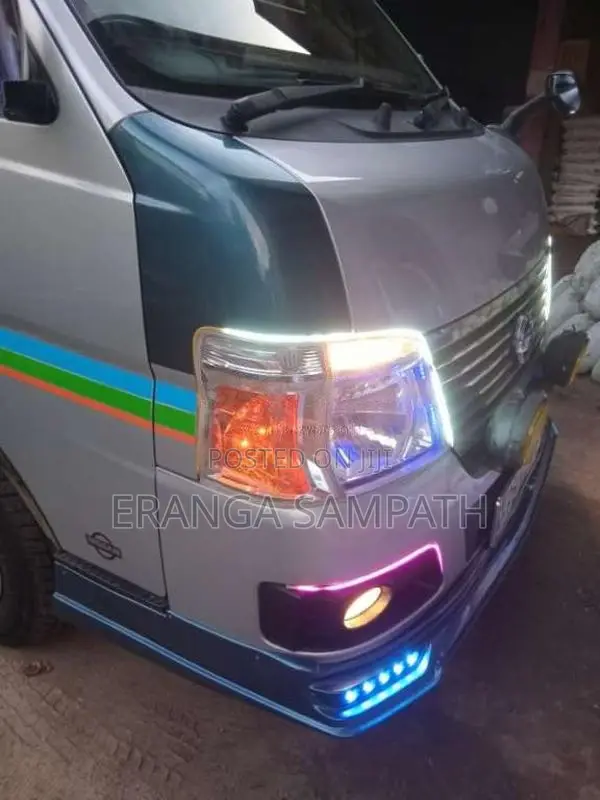 Nissan Caravan 2009 Van (Used)
