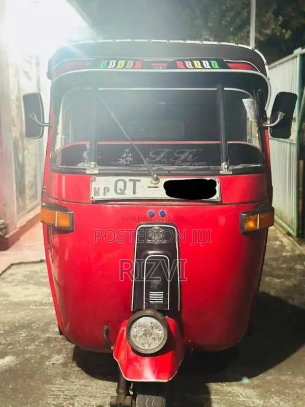 Bajaj RE 2009 Three Wheel (Used)