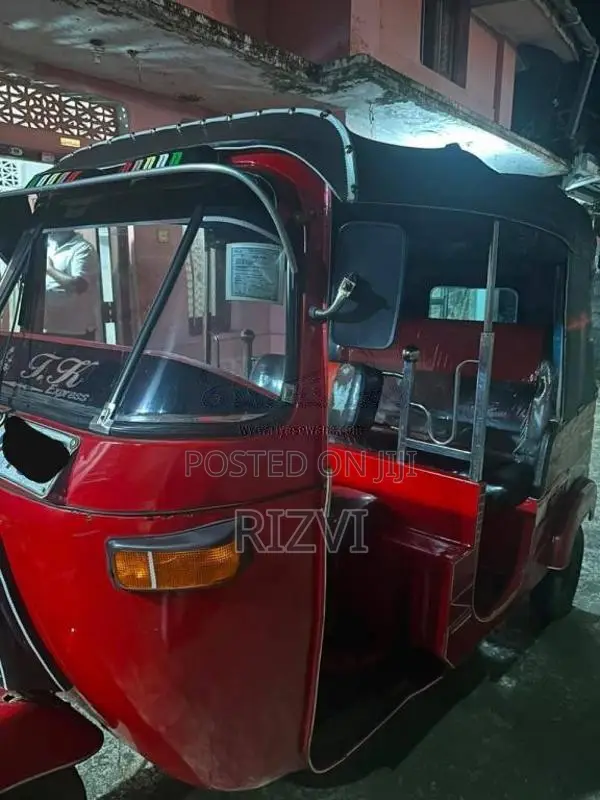 Bajaj RE 2009 Three Wheel (Used)