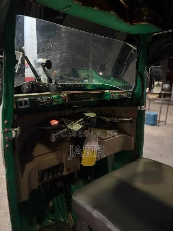 Bajaj RE 4 Stroke 2017 Three Wheel (Used)