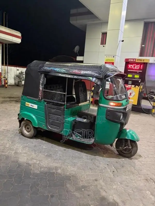 Bajaj RE 4 Stroke 2017 Three Wheel (Used)