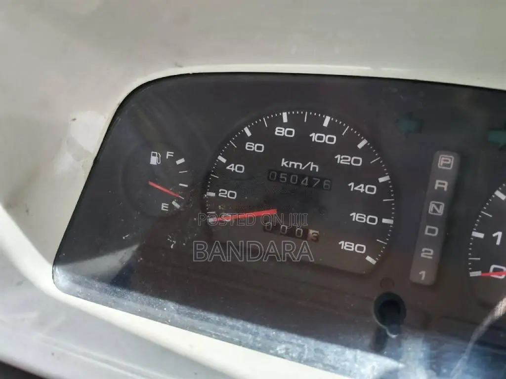 Nissan Caravan 1995 Van (Used)