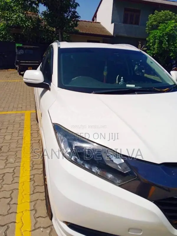 Honda Vezel 2014 SUV (Used)