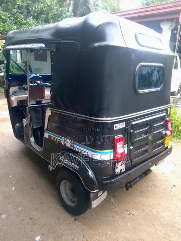 Bajaj 4 Stroke 2014 Three Wheel (Used)