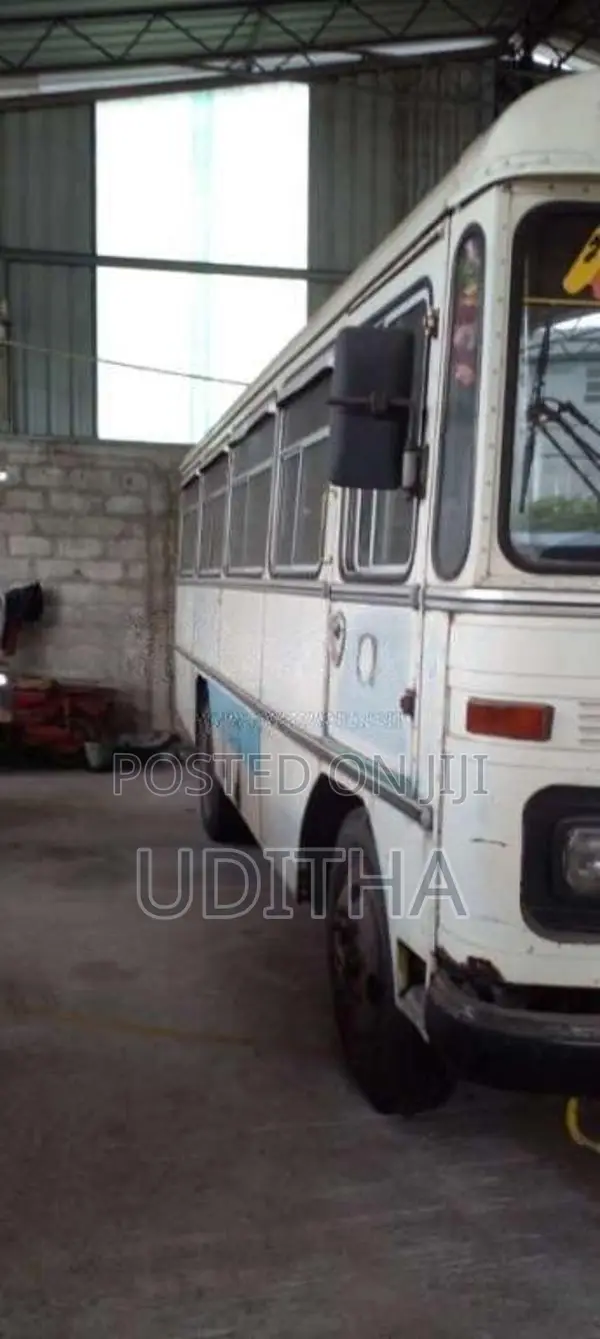 Tata 909 1995 Bus (Used)