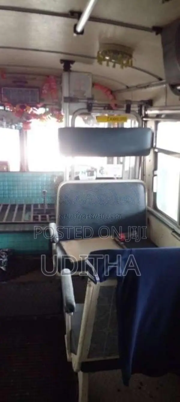 Tata 909 1995 Bus (Used)