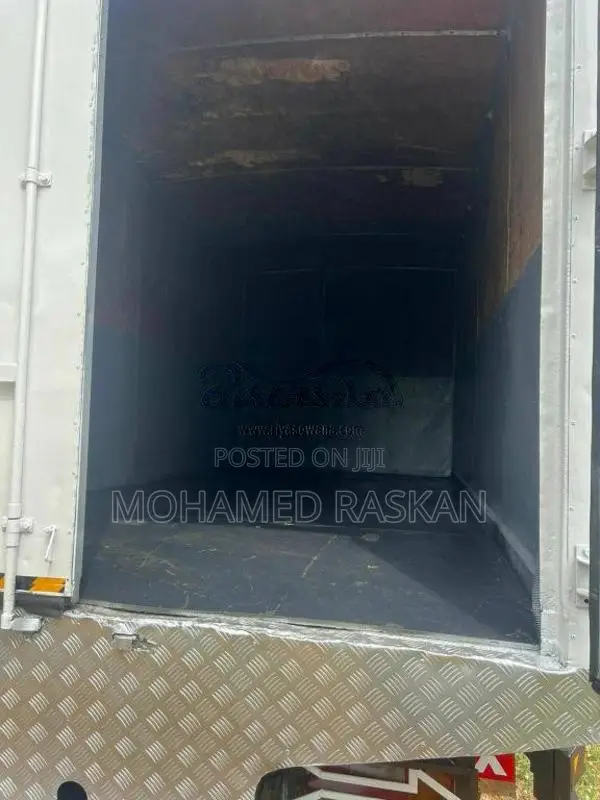 Tata 709 2012 Lorry (Used)