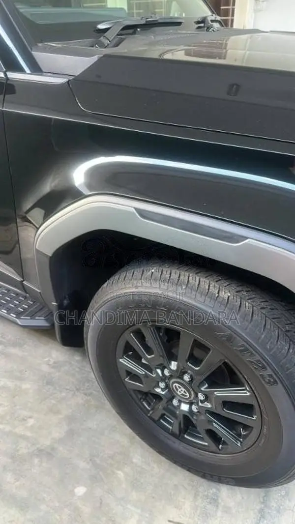 Toyota Prado 250 Vx 2024 SUV (Used)