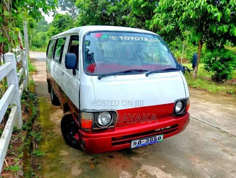 Toyota LH30 1981 Van (Used)