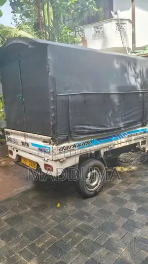 Tata Dimo Batta 2012 Lorry (Used)