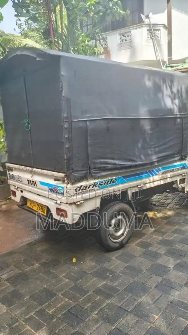 Tata Dimo Batta 2012 Lorry (Used)