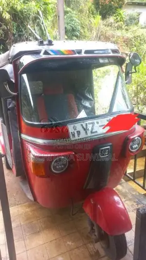 Bajaj 4 Stroke 2013 Three Wheel (Used)